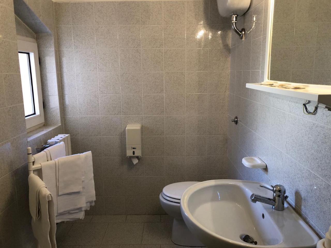 Hotel Lo Zodiaco Oppido Lucano Екстериор снимка