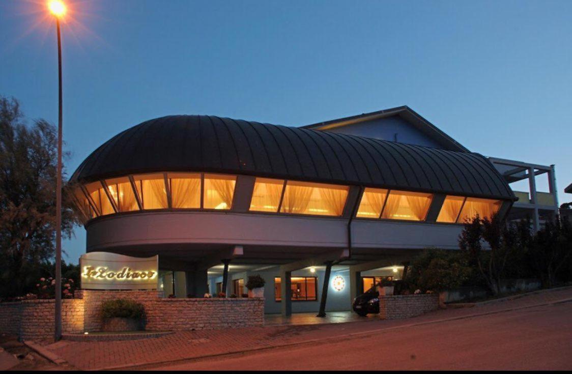 Hotel Lo Zodiaco Oppido Lucano Екстериор снимка